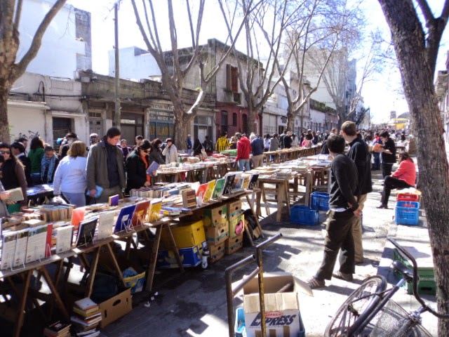 Feira de Tristán Narvaja em Montevideo