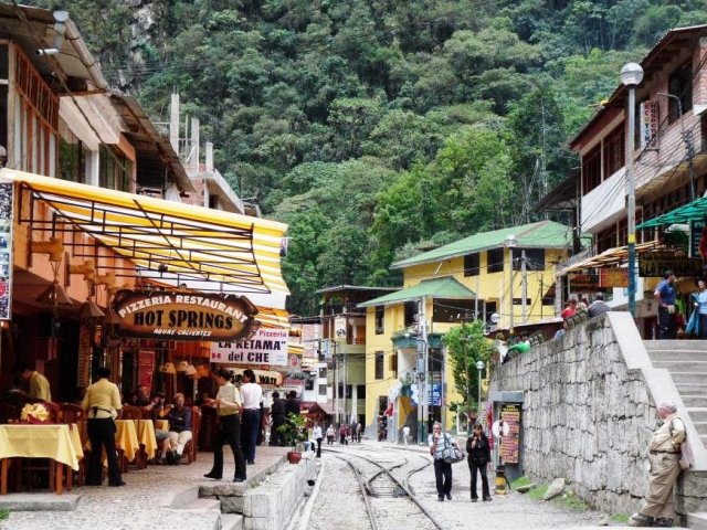 Vilarejo Águas Calientes em Machu Picchu | Peru